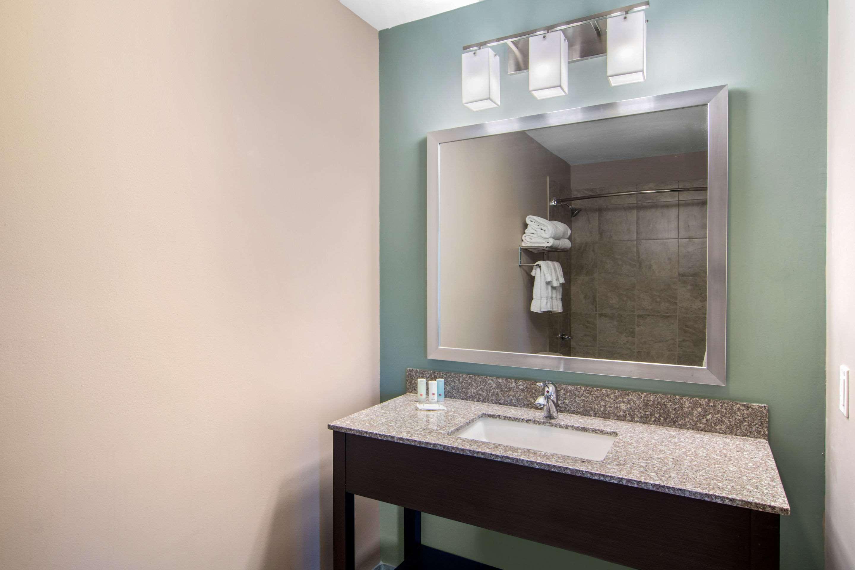 Clarion Inn & Suites Atlanta Downtown Kültér fotó